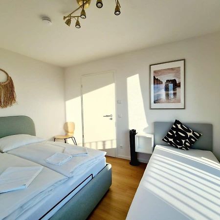 Urban Living - Top Floor Apartment Hamburg Exterior foto